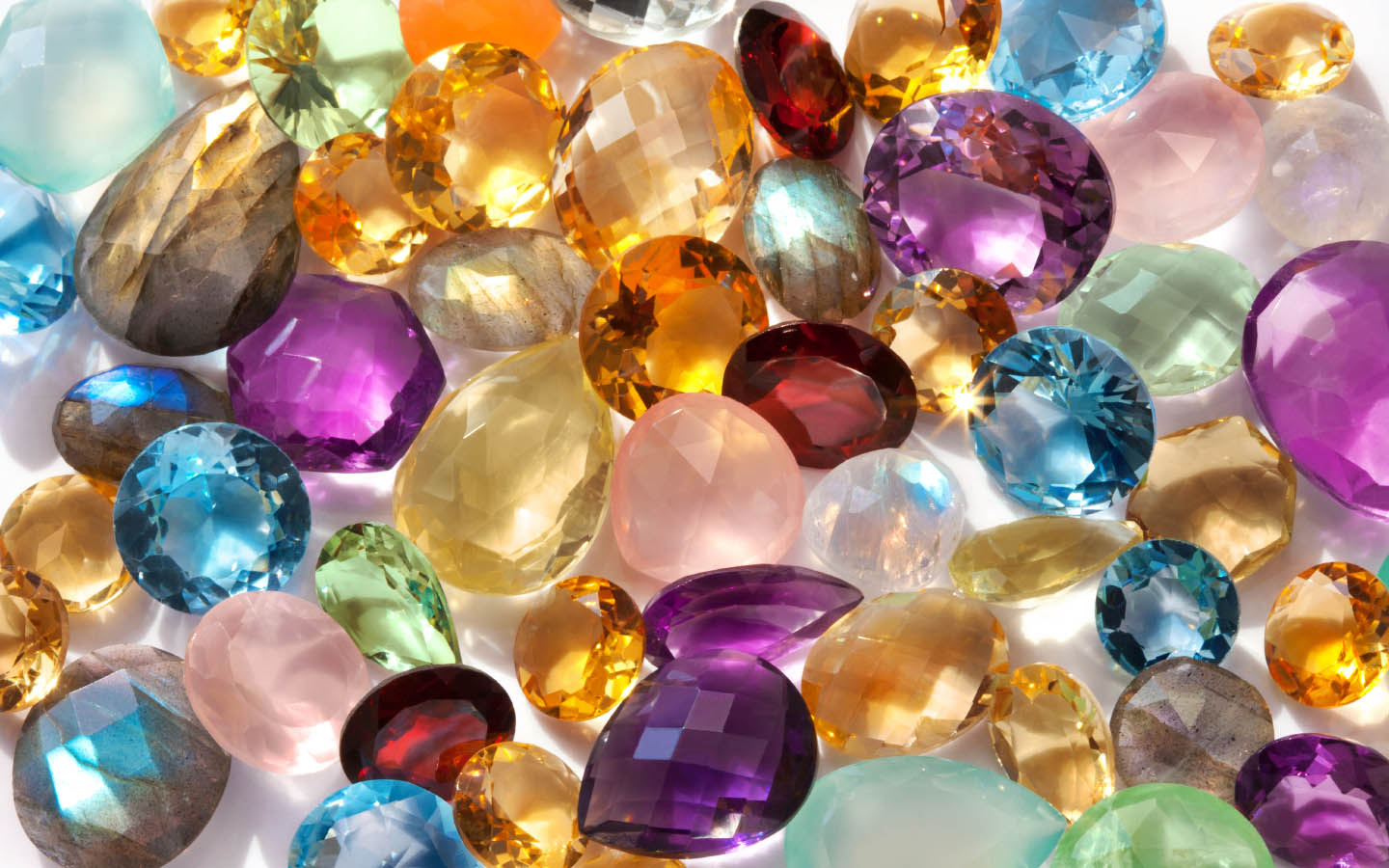 How to Clean Jewellery at Home Tips and Tricks Zameen Blog