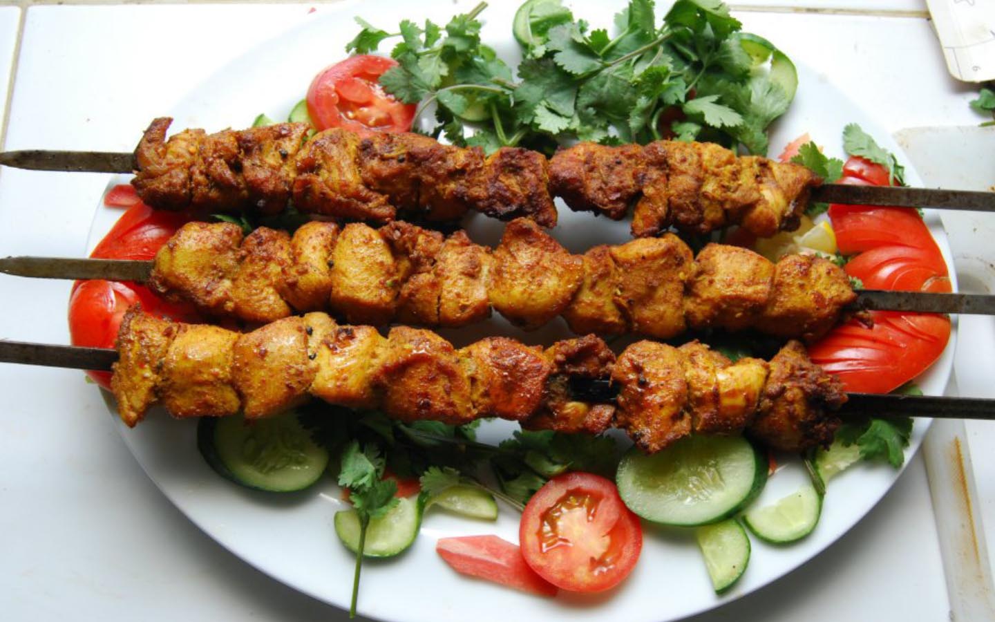 5 Best Restaurants at Super Highway Karachi Zameen Blog