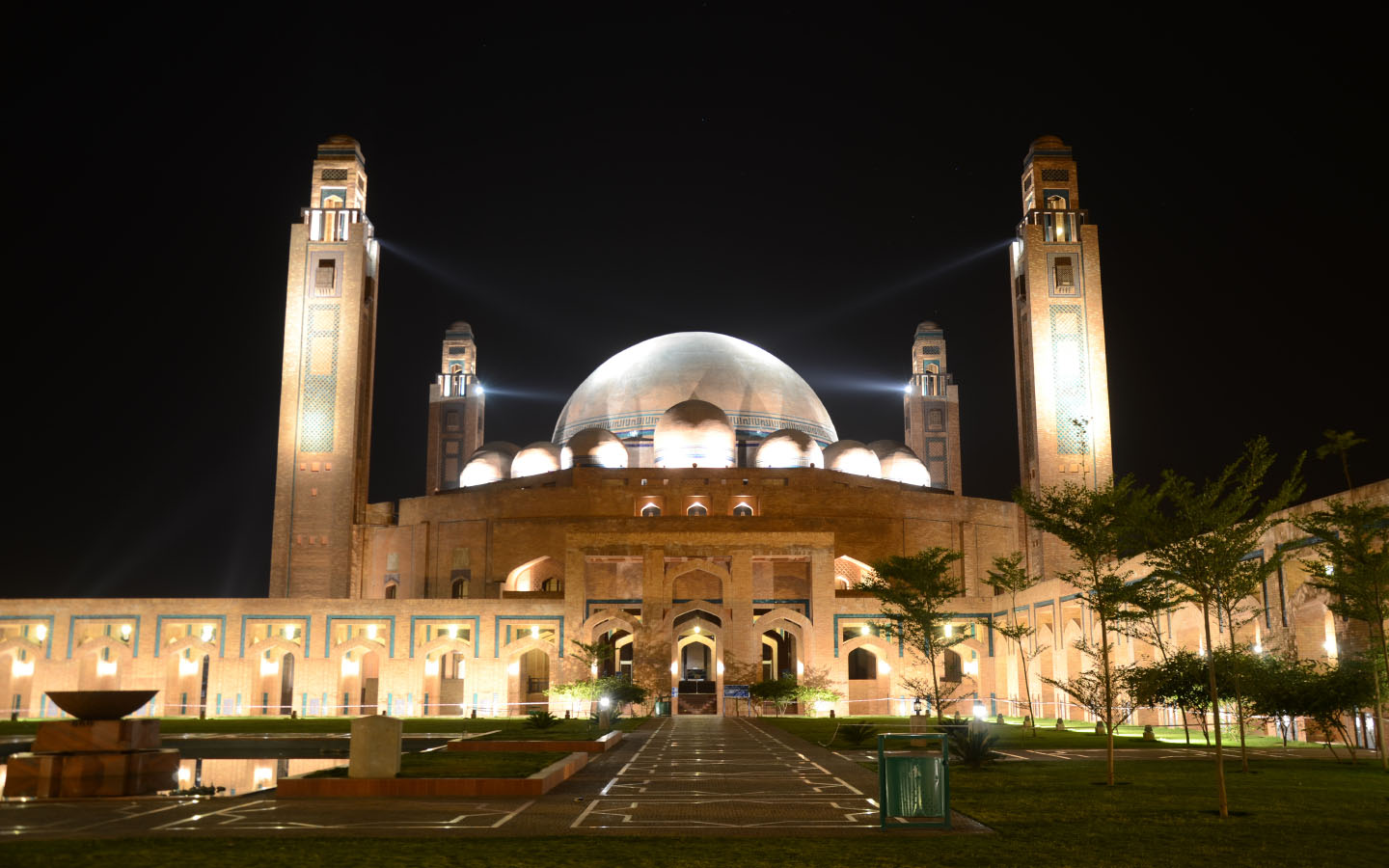 Grand Jamia Mosque in Bahria Town, Lahore Zameen Blog Grand Jamia Mosque in Bahria Town, Lahore Zameen Blog