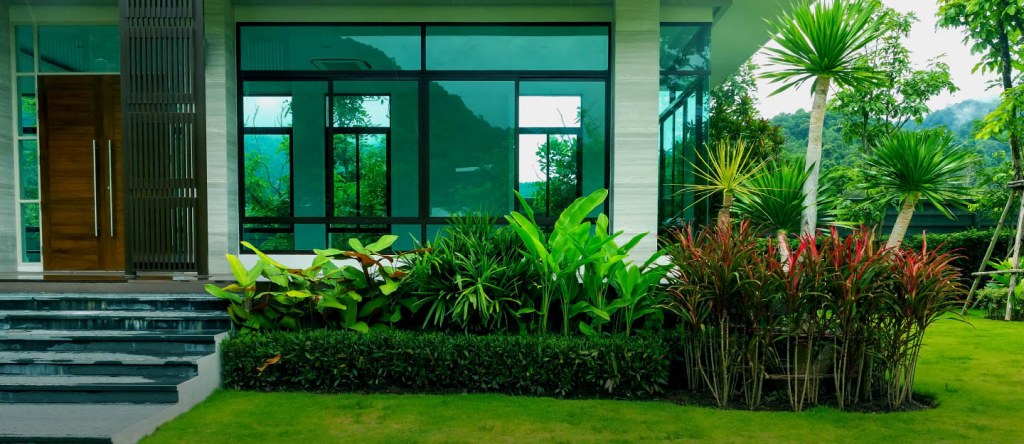 Best Landscaping Ideas for Your Front Yard | Zameen Blog