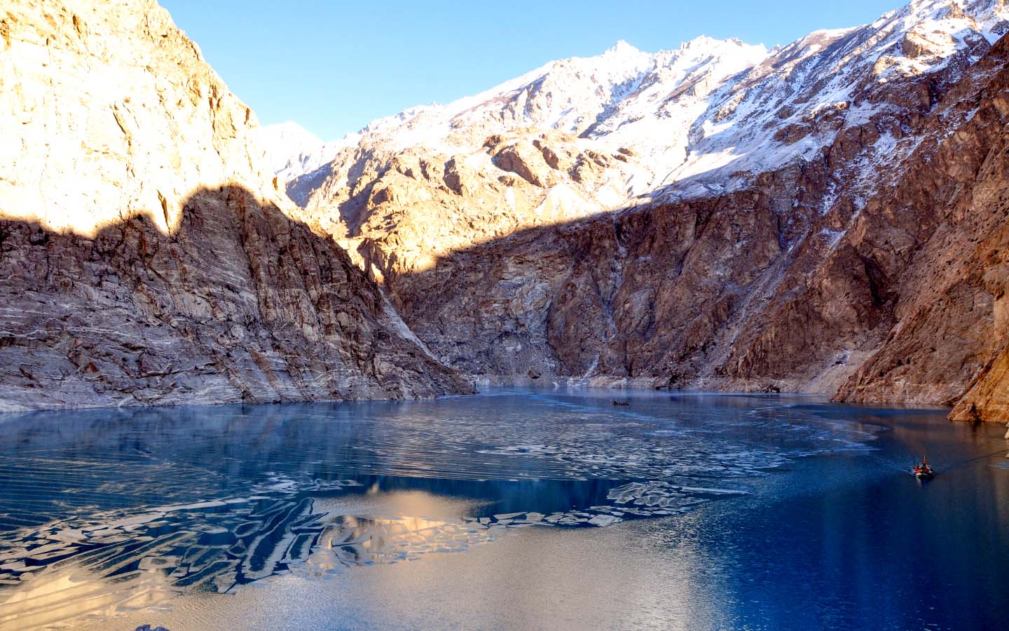 some-of-the-best-frozen-lakes-in-pakistan-zameen-blog