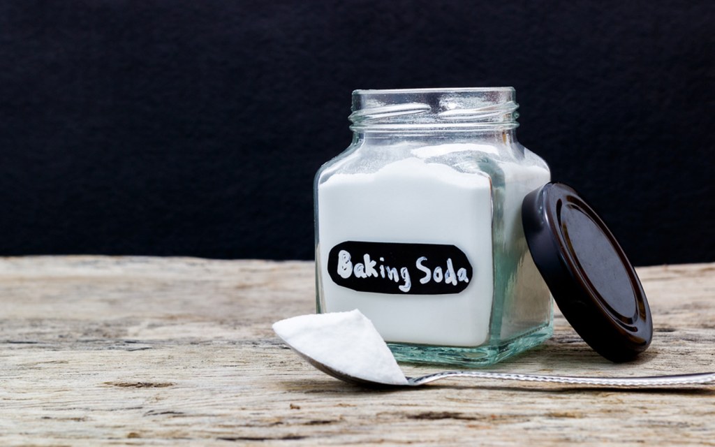 Baking soda can help remove paint odour inside the house