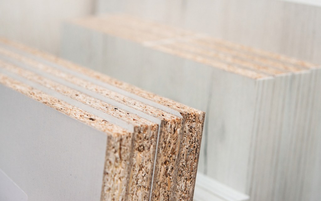 Chipboard is more or less equal to Lasani wood