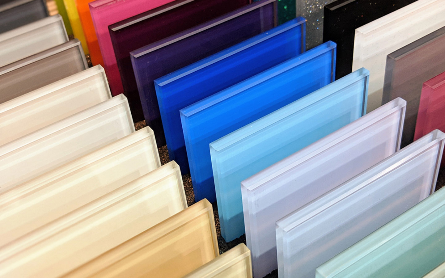 Ceramic vs Glass Tiles for the Shower Pros, Cons & More Zameen Blog