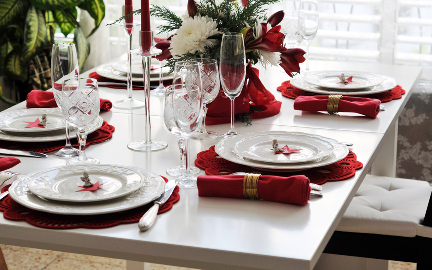 Decorate Your Dining Table for a Dinner Party at Home Zameen Blog