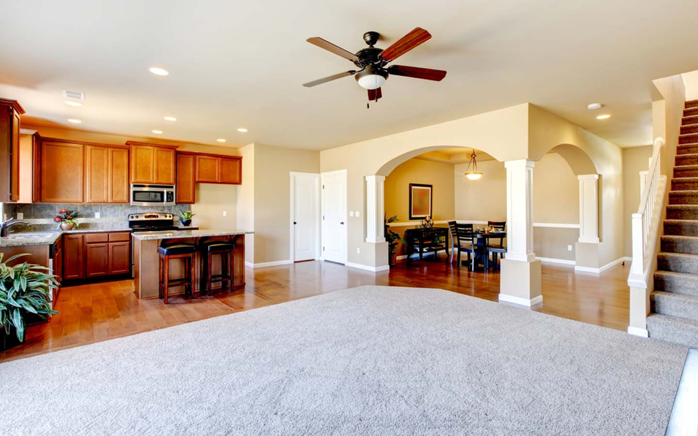 Pros and Cons of Carpet Flooring for Your Home Zameen Blog