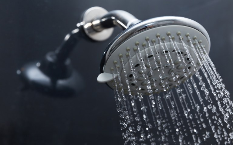 Types & Rates of Bathroom Accessories in Pakistan | Zameen Blog