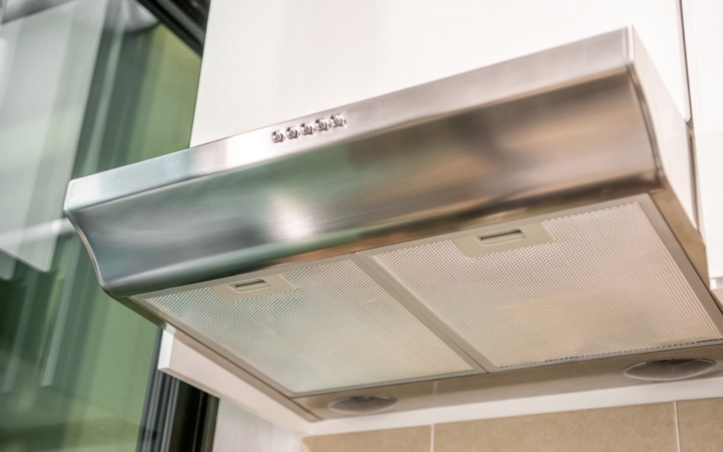 keep the mesh filter of your range hood clean