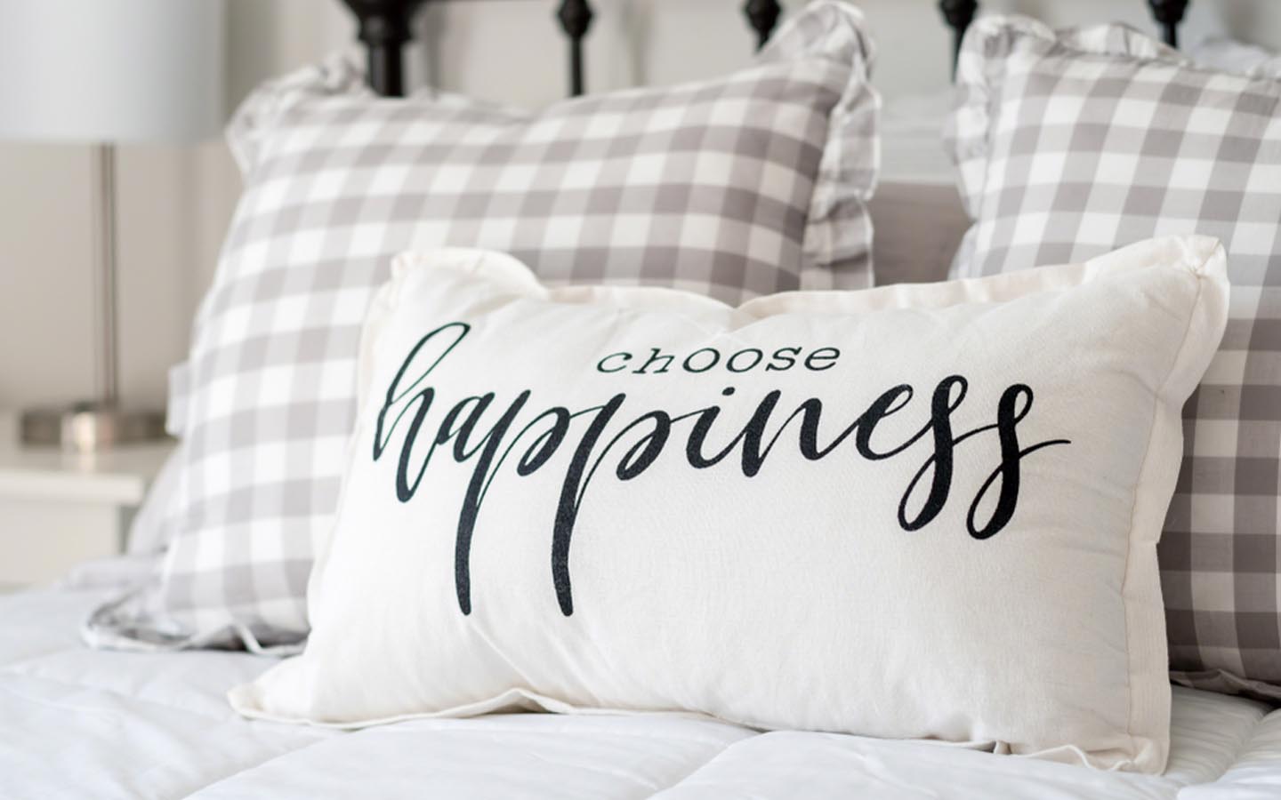 A Guide to Choosing the Best Pillow for Sound Sleep Zameen Blog