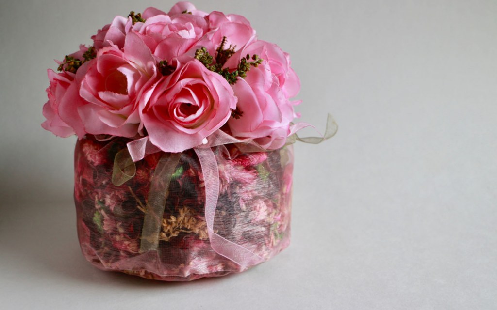 here is how you can store homemade potpourri