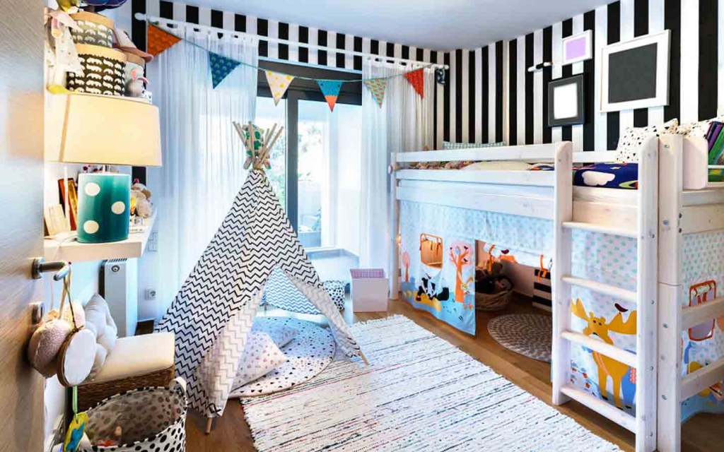 Loft beds are perfect for growing kids