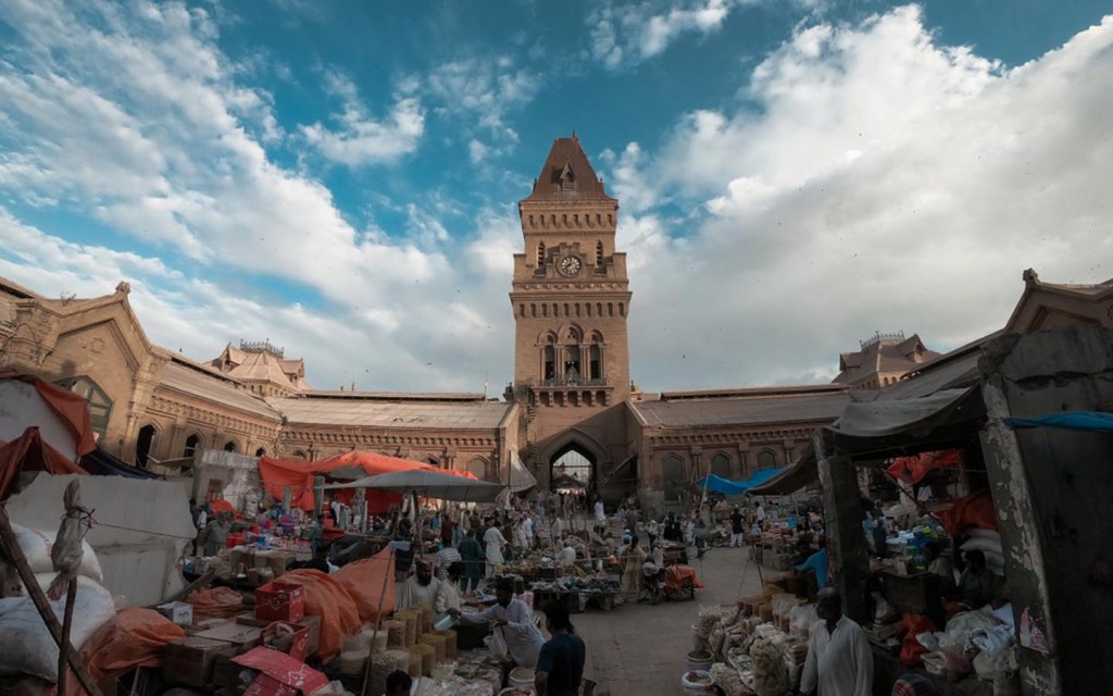 Empress market in Karachi 