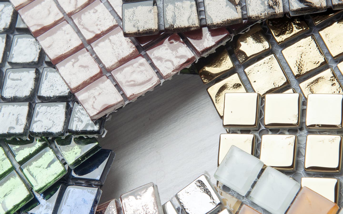 Pros & Cons of Mosaic Glass Tile Flooring in the Bathroom Zameen Blog