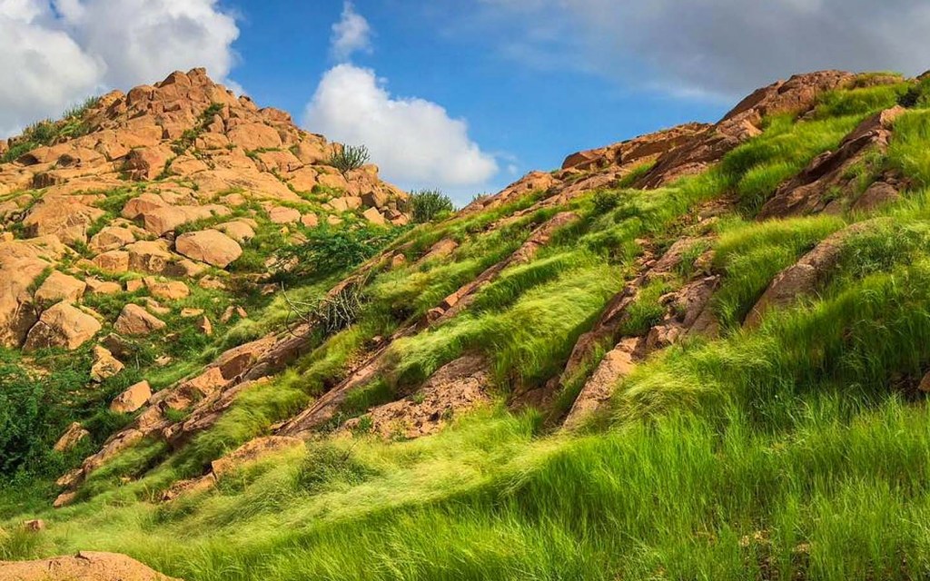 More About Karoonjhar Mountains, Sindh