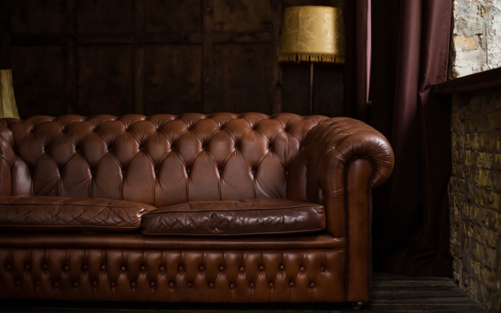 Traditional Leather Furniture