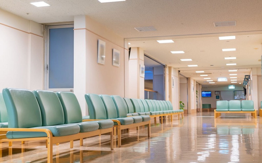 maintaining cleanliness and hygiene in hospitals in important