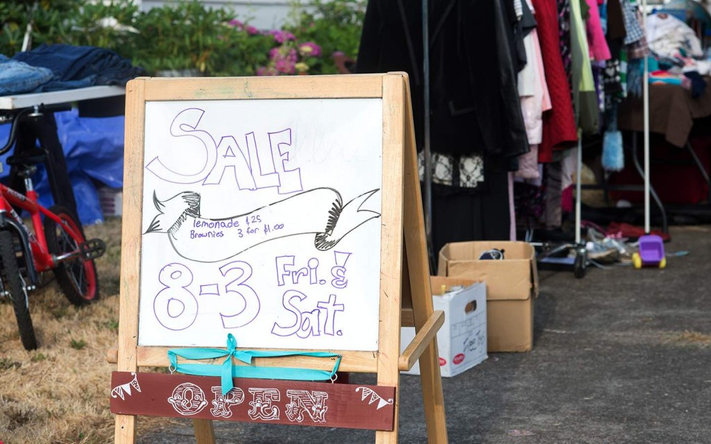 organize a garage sale using these tips