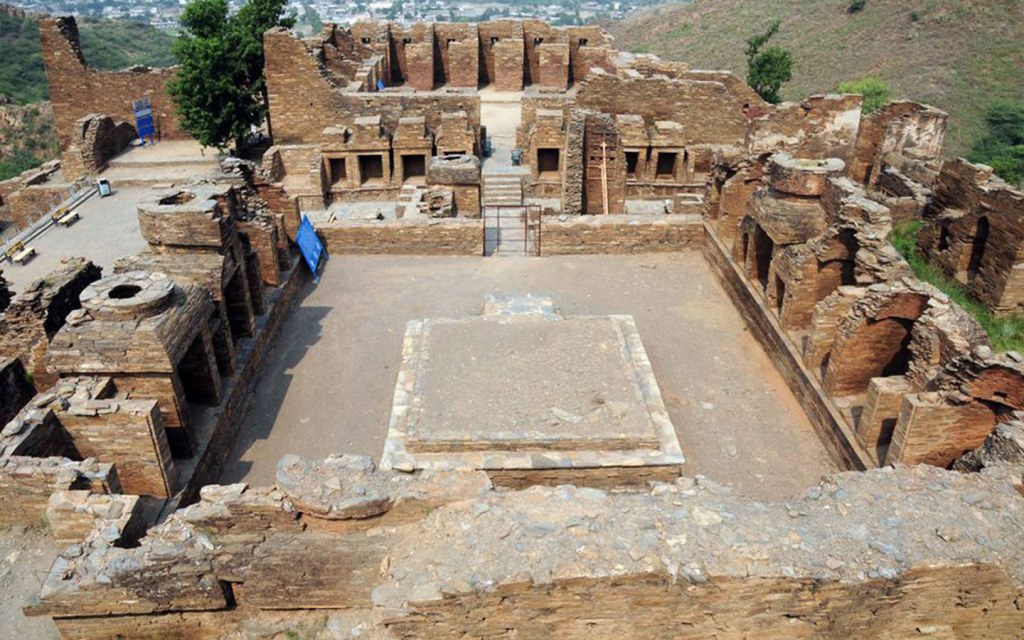 you can visit Takht-e-Babri through al beruni radius trail