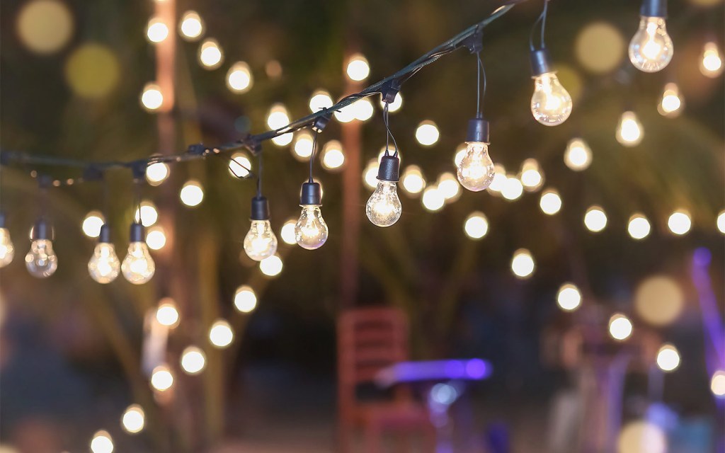 Come Up With Ample Lighting Arrangements for BBQ party