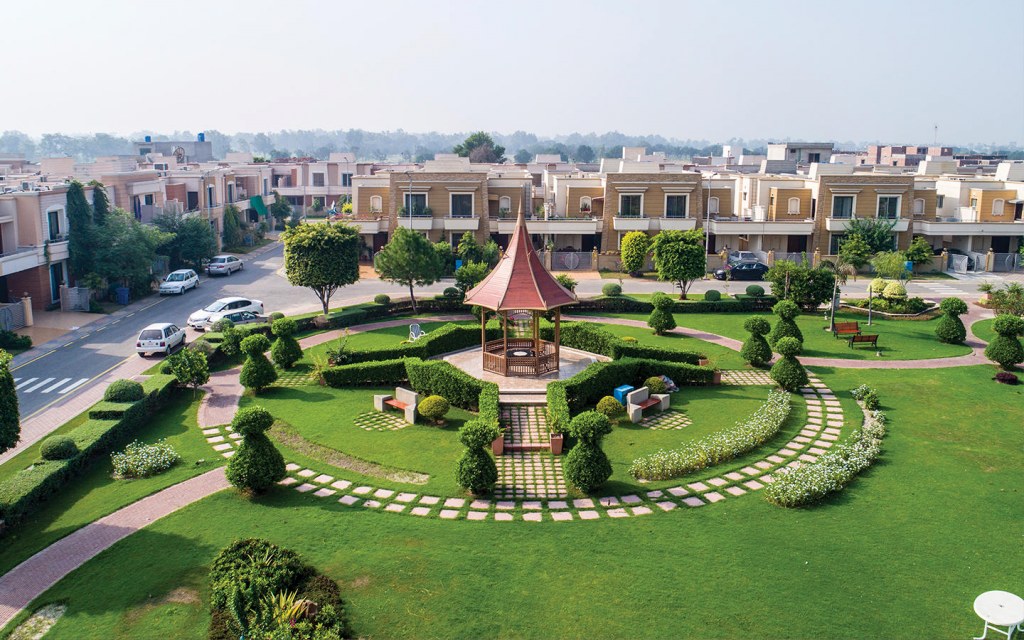 families living in dream gardens