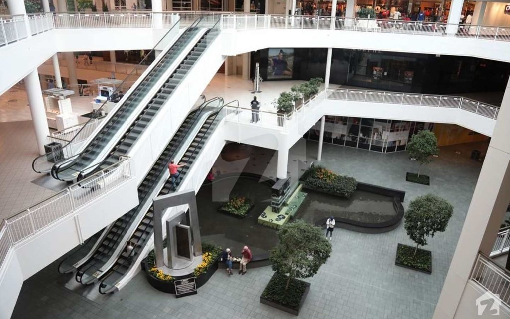 floors of emporium square mall