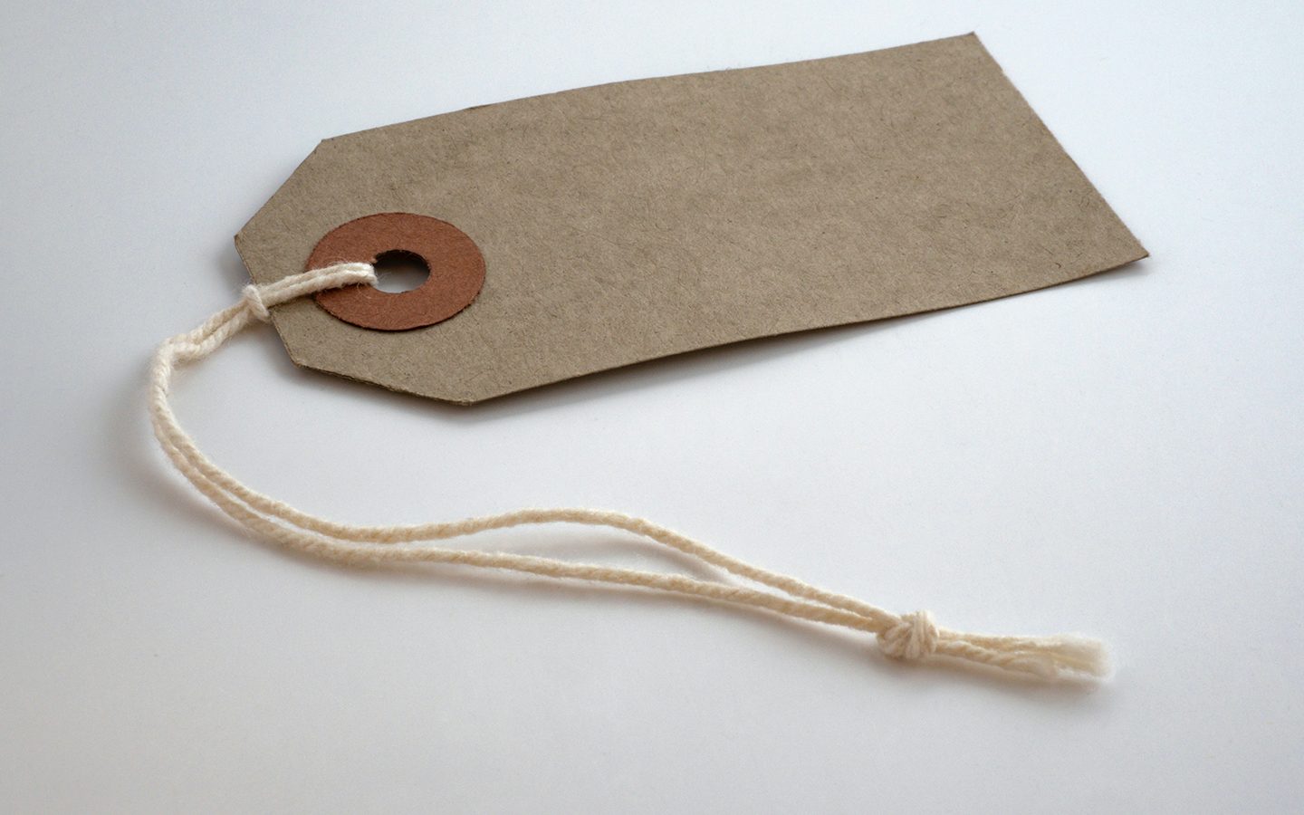 How to Price Furniture When Selling a House Zameen Blog