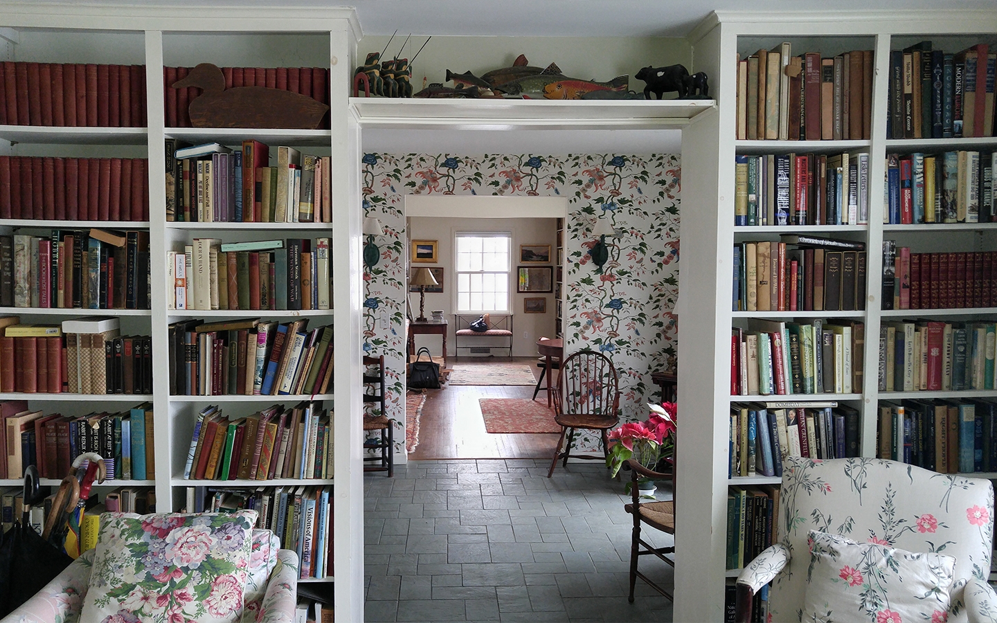 Guide on How to Fake BuiltIn Bookshelves Zameen Blog